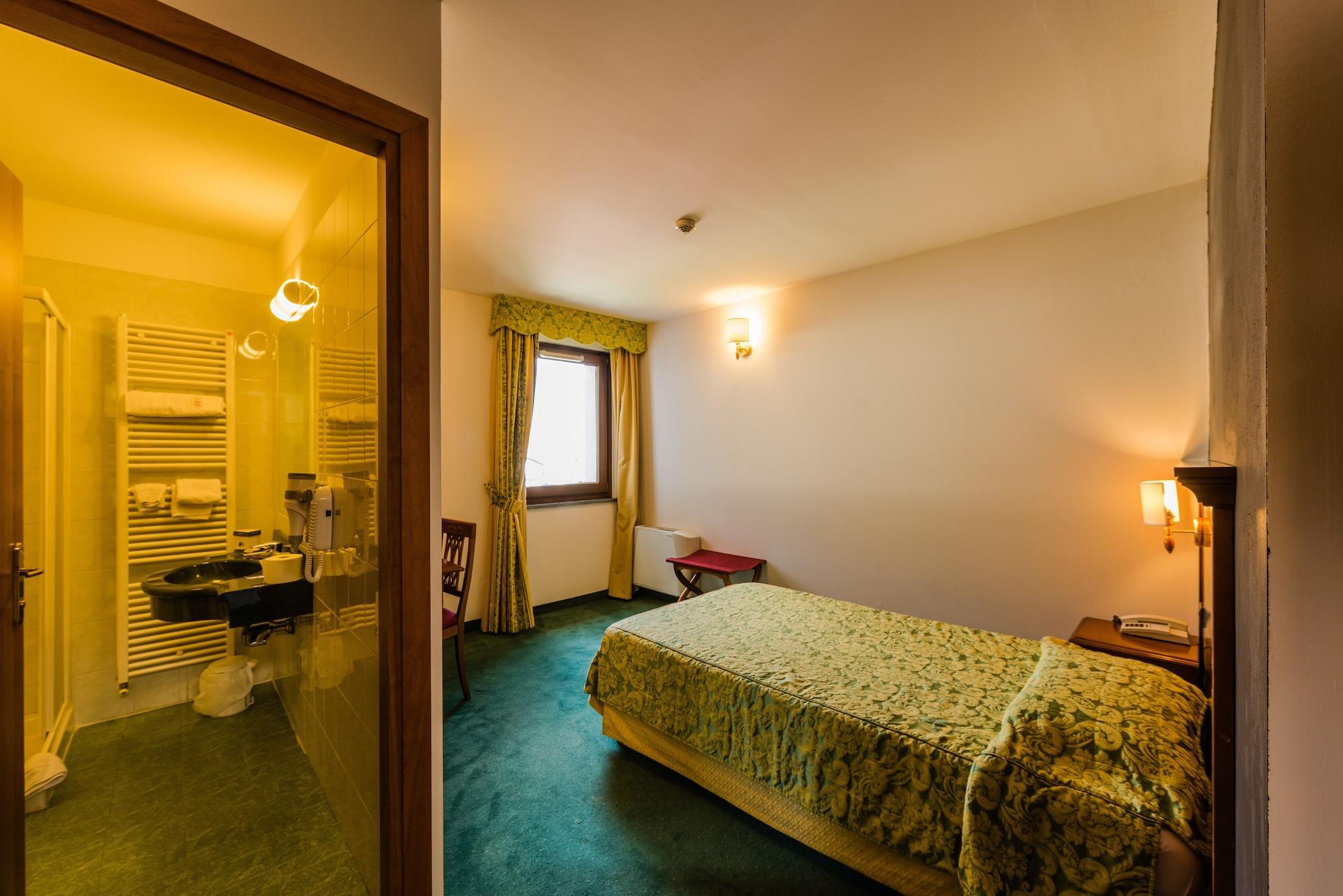 Hotel Au Soleil Saint-Vincent Bagian luar foto