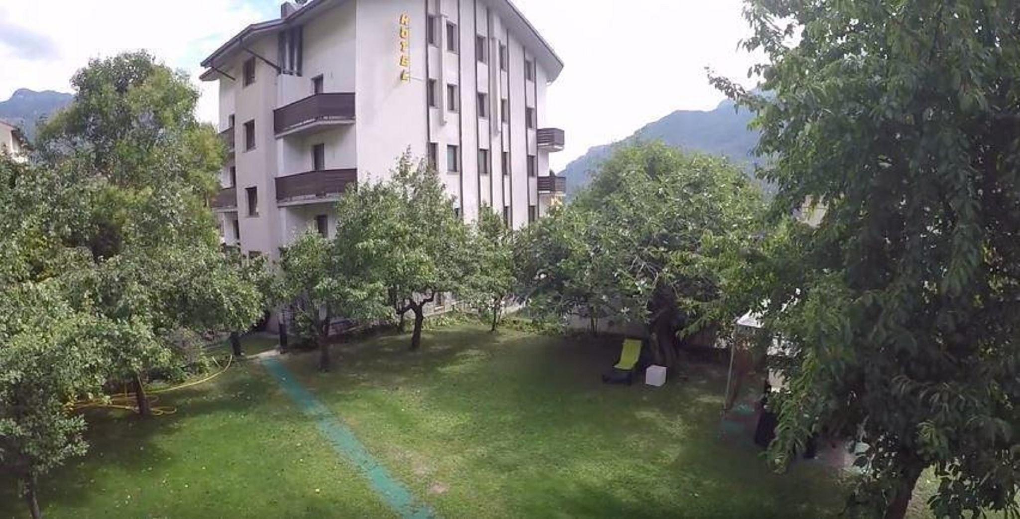 Hotel Au Soleil Saint-Vincent Bagian luar foto
