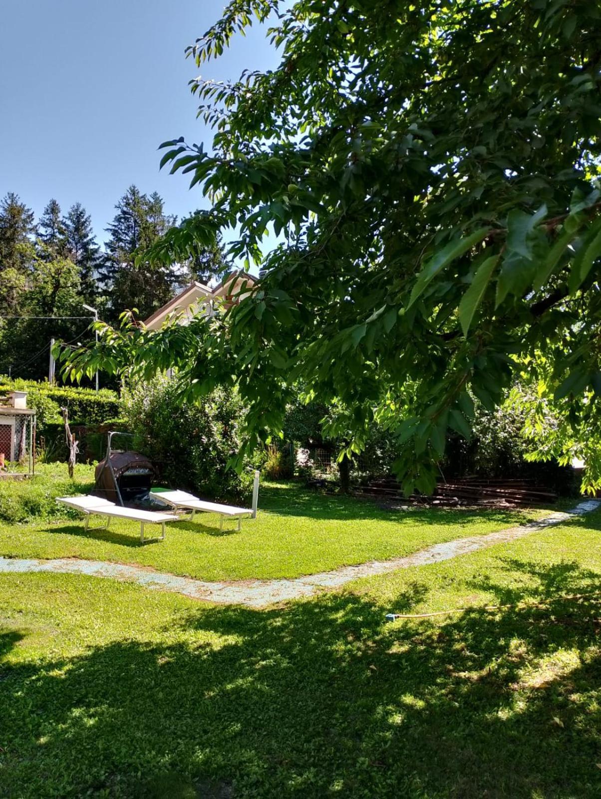 Hotel Au Soleil Saint-Vincent Bagian luar foto